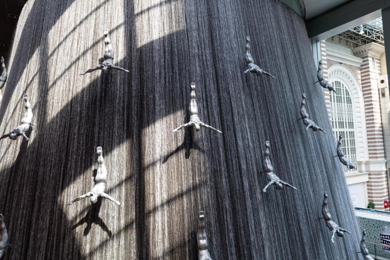 Frank Porter - Mon Reve Dubai Luaran gambar